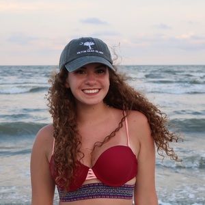 Meet your Posher, Makayla